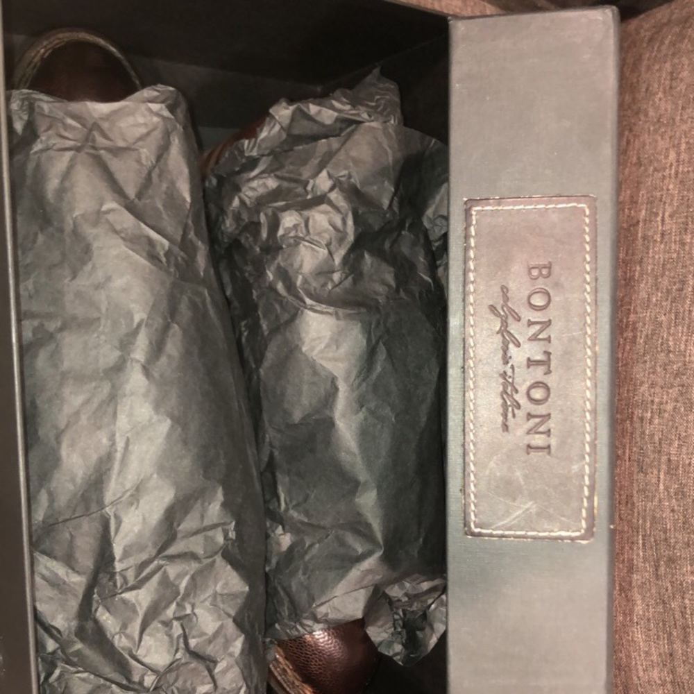 Bontoni shoes never worn